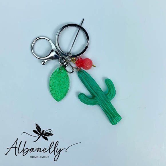 RESIN CACTUS KEYCHAIN ​​(UNIQUE PIECE) - Picture 1 of 2